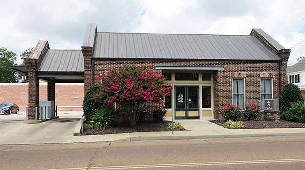 CB&S Bank in Downtown Greenwood, MS